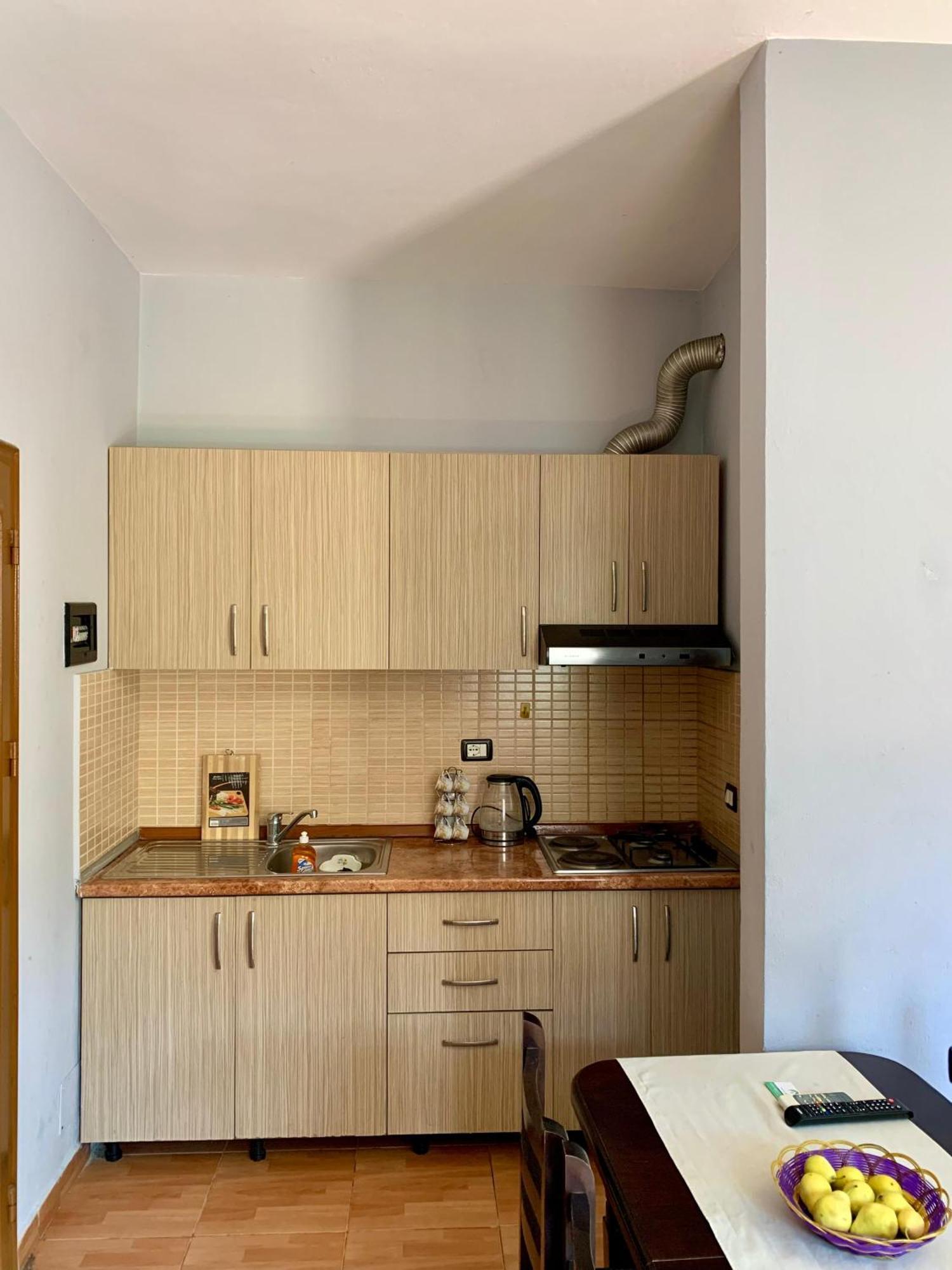 Gazi'S Apartament For Rent Golem  Exterior photo